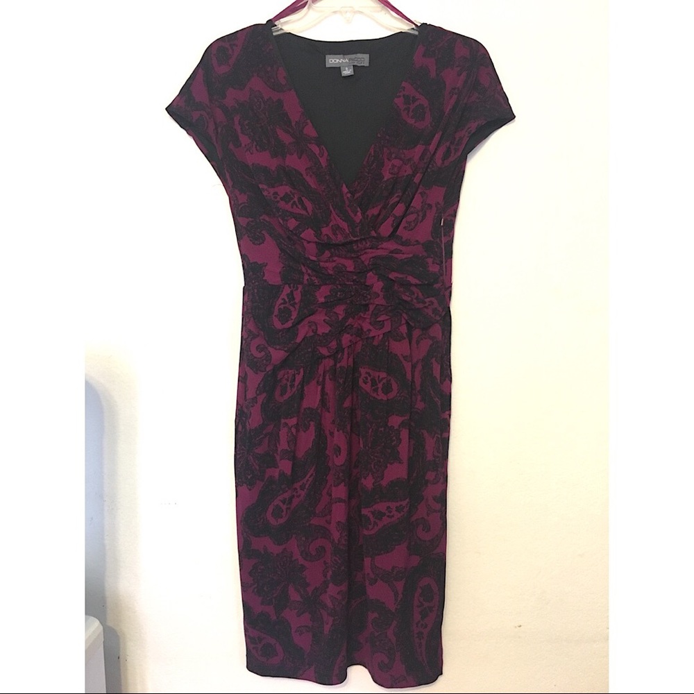 Donna Ricco Cap sleeved Printed dress.